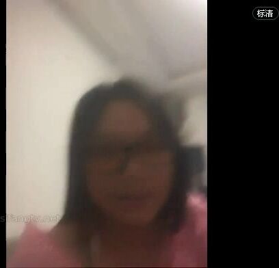 土豪高價私人定製醫學院清純小護士大尺度視頻 (4)