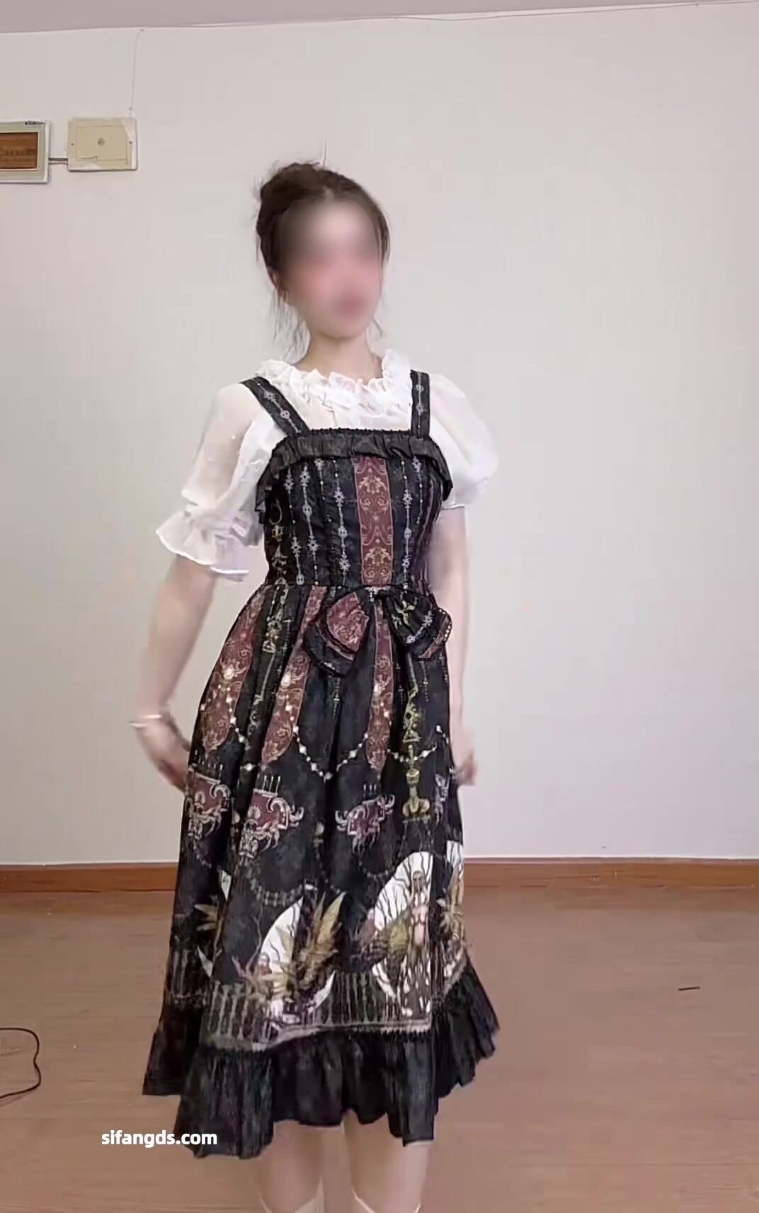 【以安】新晉舞蹈專業舞姬5月長視頻定製① 蜂腰翹臀一字馬，M腿私處誘人，裸舞天花板 (3)