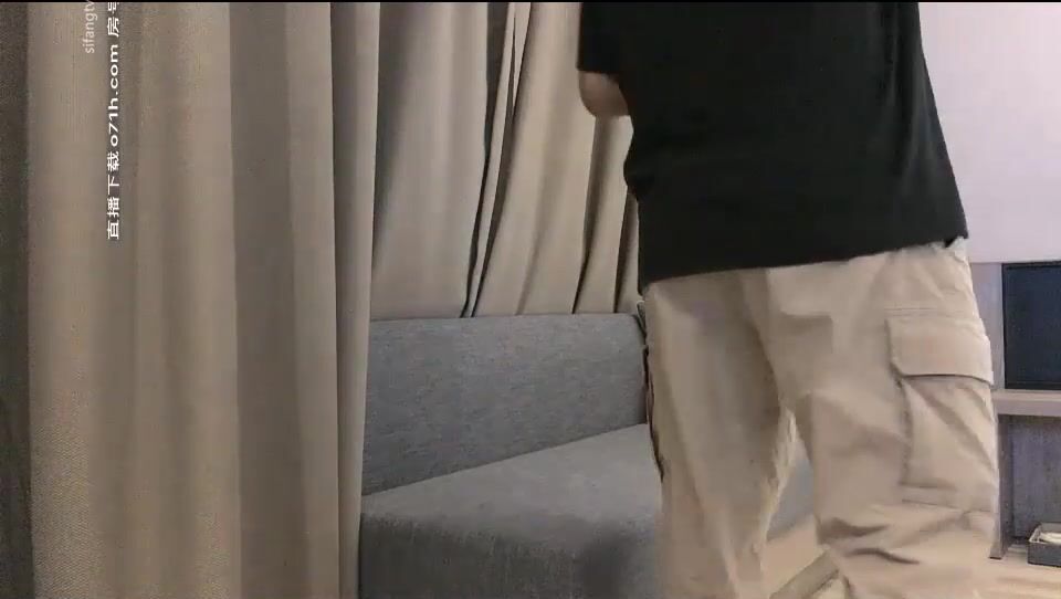 【小寶尋花】一晚上叫四個外圍，遇到一個超機警的美女要浴室干，第四個成功開播，全程（某房版）