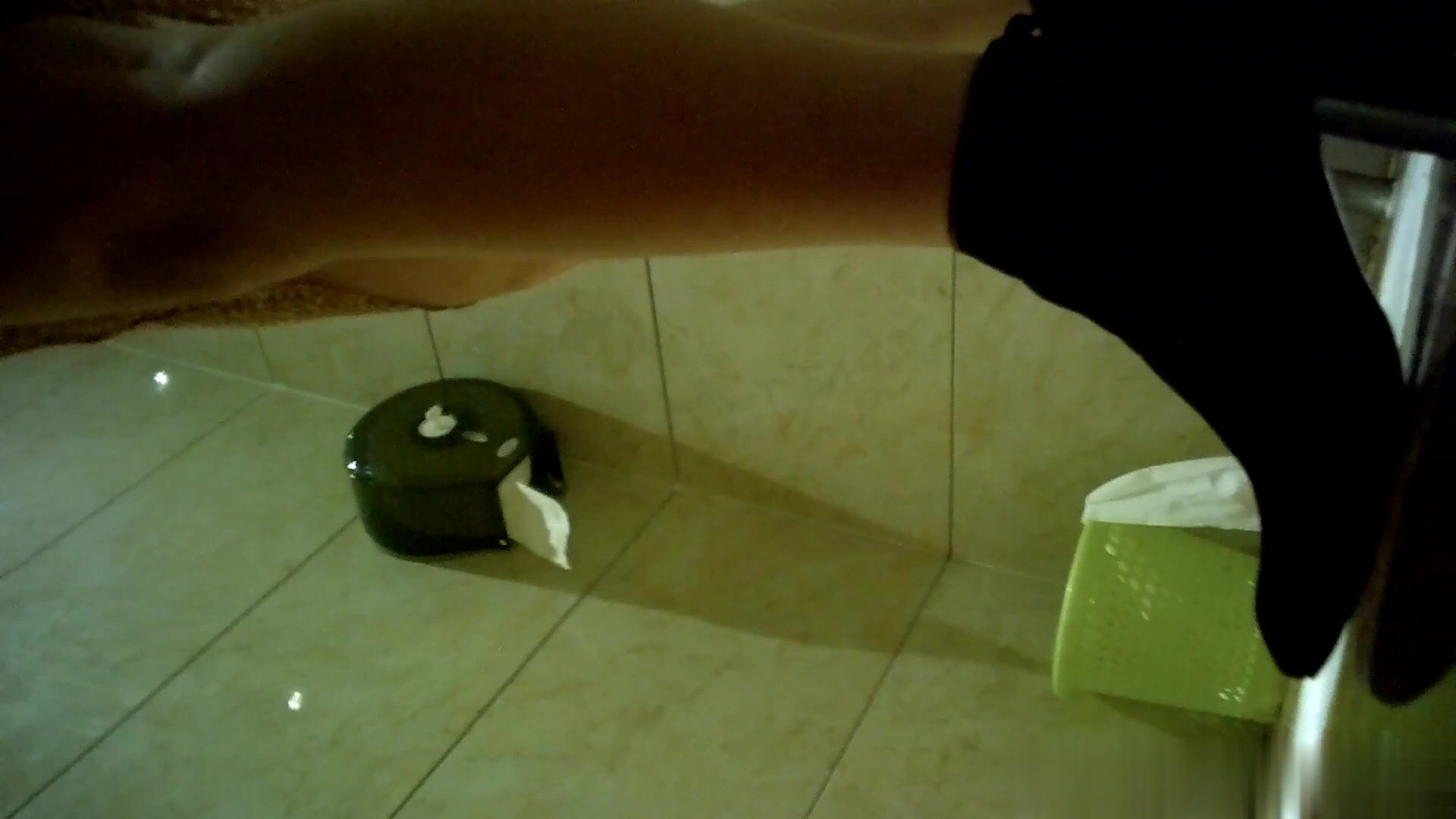 闺蜜 KTV女厕 轮流尿尿