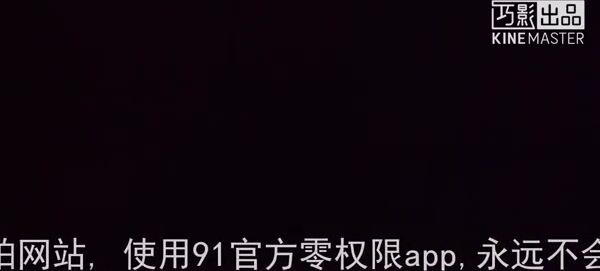 完美露臉，真實自拍，邊電話邊操飢渴的人妻，口活一流，超級配合