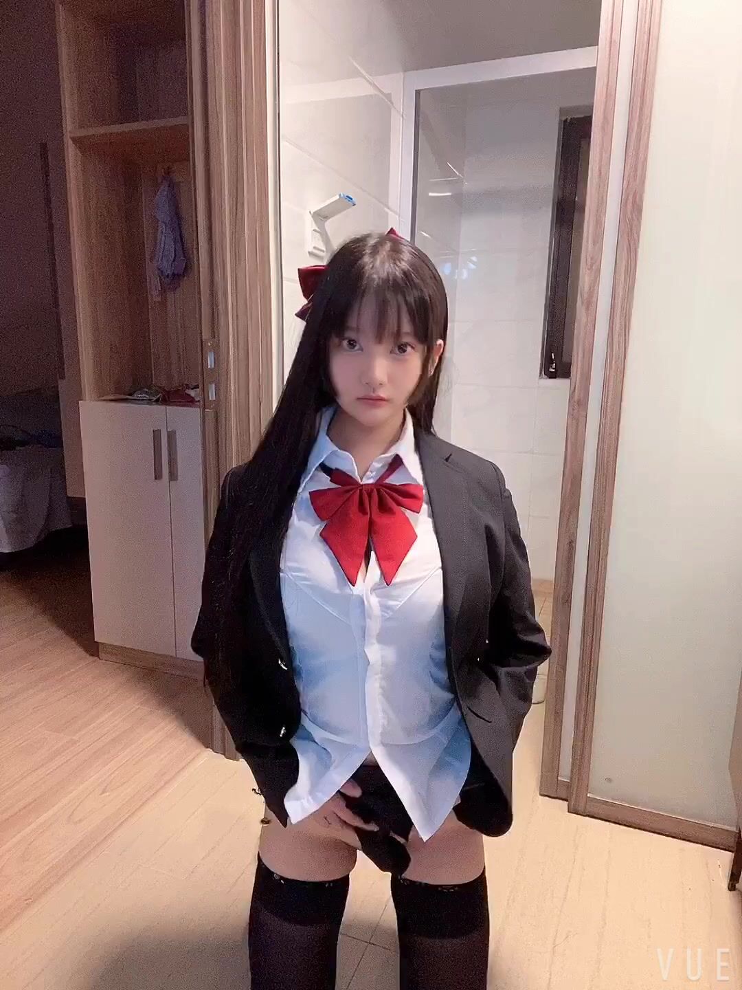 見過最唯美的Jk美少女-小尤奈- 公主顏值、妃子巨乳，順溜的肌膚、美如港姐！