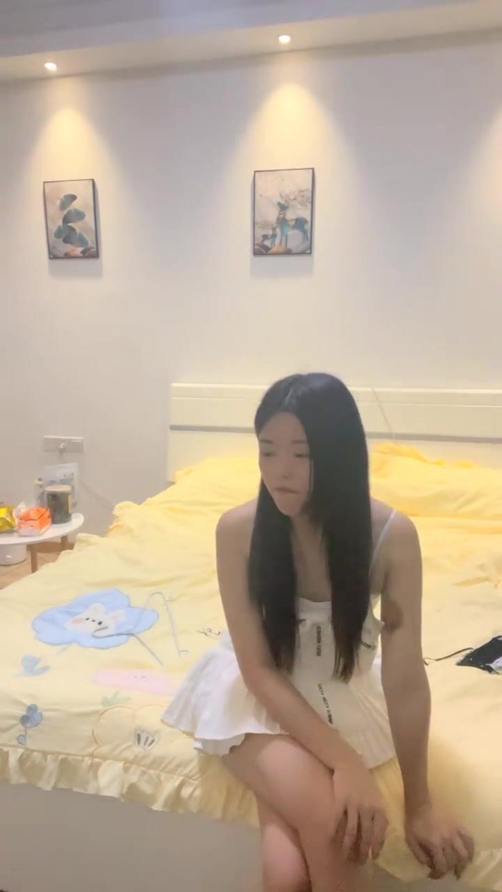 【03年安琪拉表妹】00後的快樂夜生活，賓士男來買單，帶上閨蜜一起酒吧熱舞，廁所自慰，青春就要肆意佳作 (5)