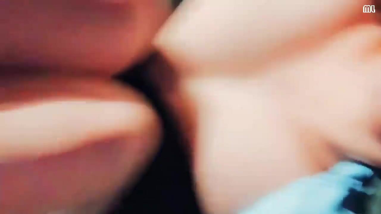 vivibabe in a deep throat scene